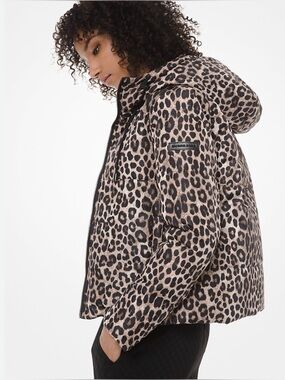 MICHAEL Michael Kors
Reversible Leopard & Logo-Print Down Jacket